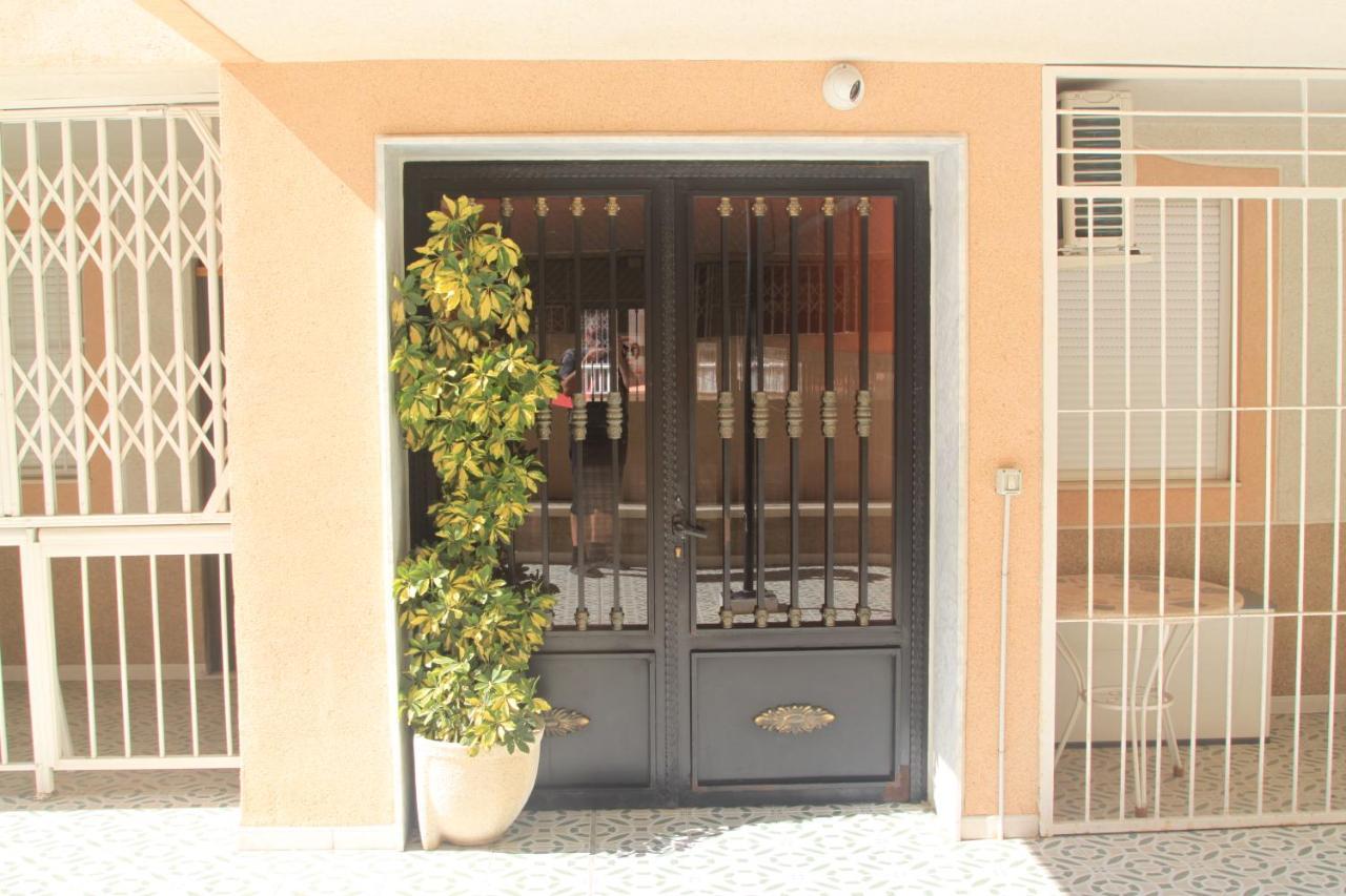 Apartamento Urbano Arregui Apartamento Torrevieja Exterior foto
